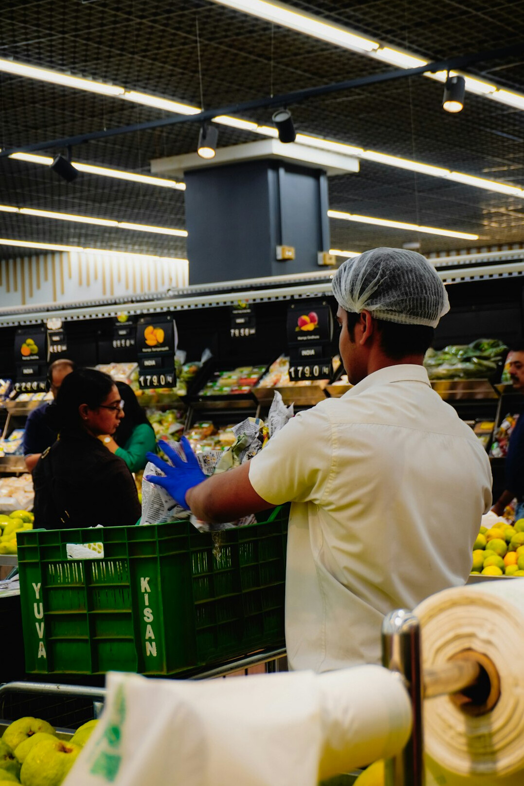 detective investigating supermarket